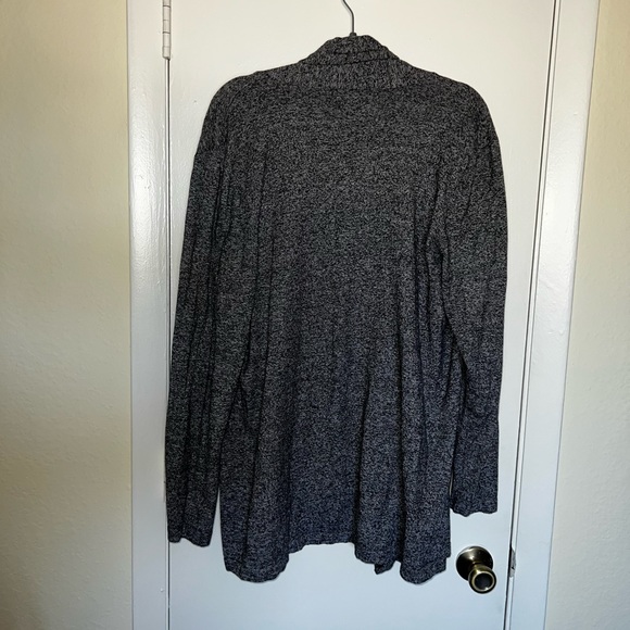 FOREVER 21 Cardigan - Picture 2 of 4